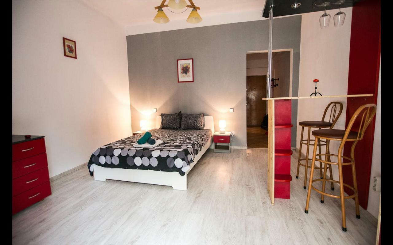 Cismigiu Garden Studio Lejlighed Bukarest Eksteriør billede