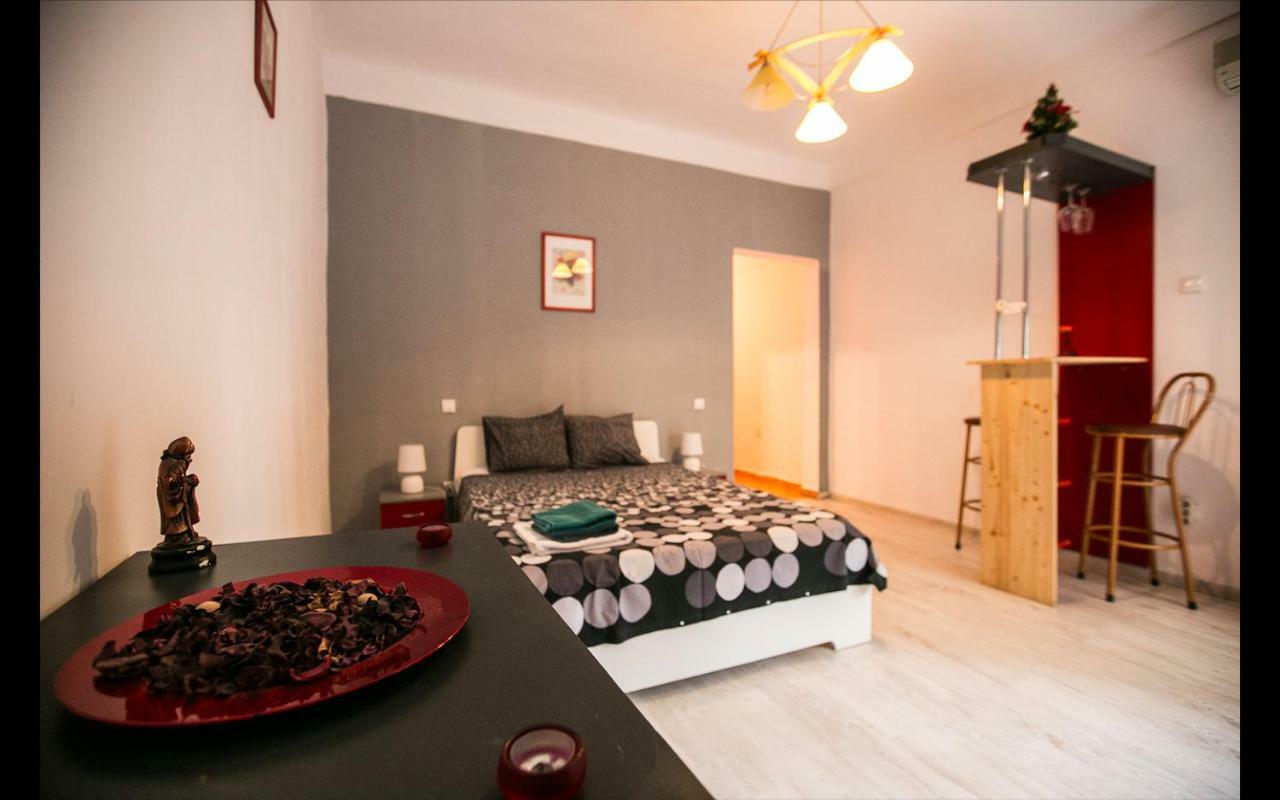 Cismigiu Garden Studio Lejlighed Bukarest Eksteriør billede