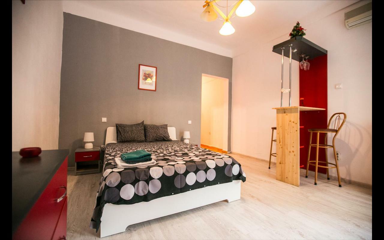 Cismigiu Garden Studio Lejlighed Bukarest Eksteriør billede