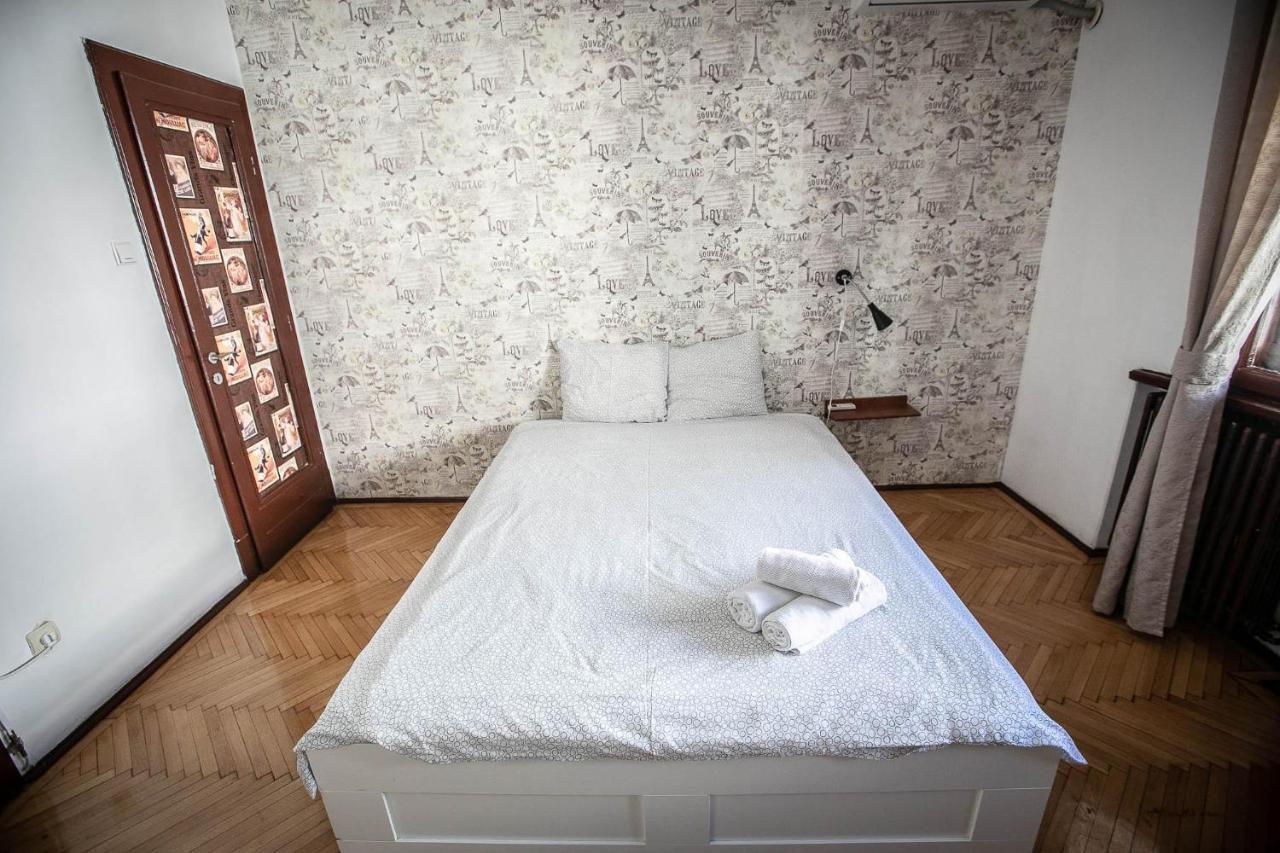 Cismigiu Garden Studio Lejlighed Bukarest Eksteriør billede